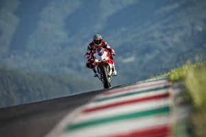 开云体育登录-东契奇爆发与上海队防守，两种篮球哲学的胜利启示