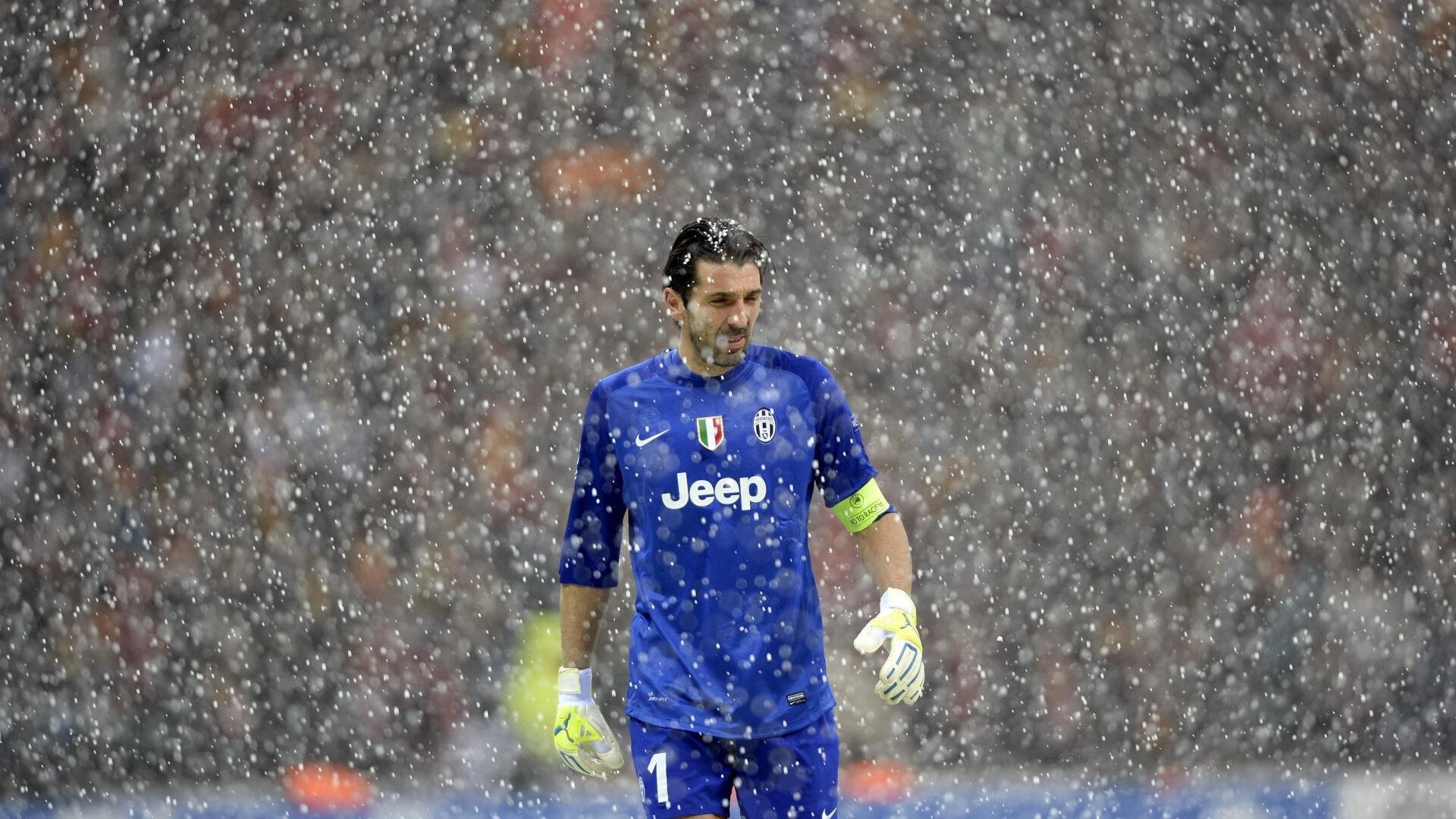 萨内,德国战车碾过厄瓜多尔,中国足球在收割中警醒