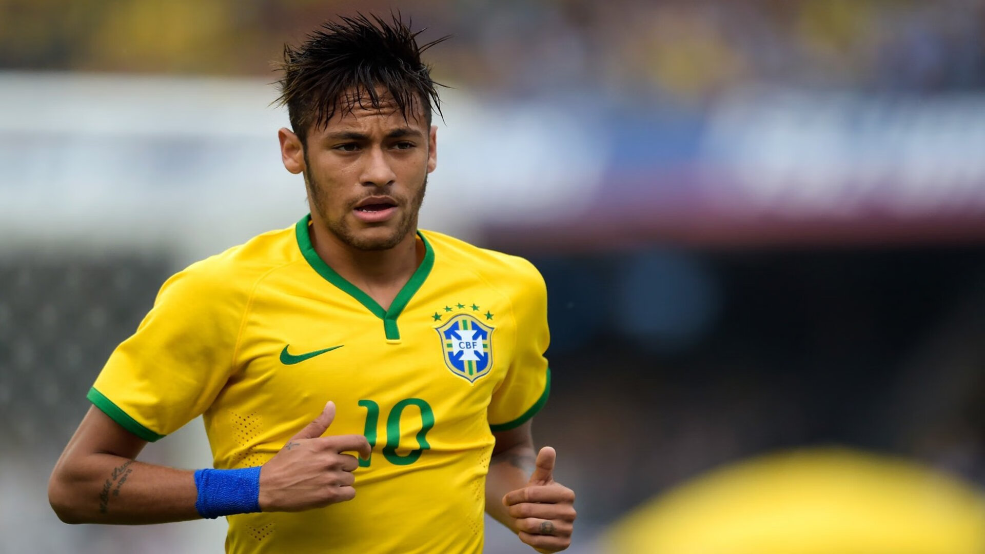 西甲国家德比之夜,字母哥冠军级表现,当足球与篮球的王者在同一片星空下闪耀