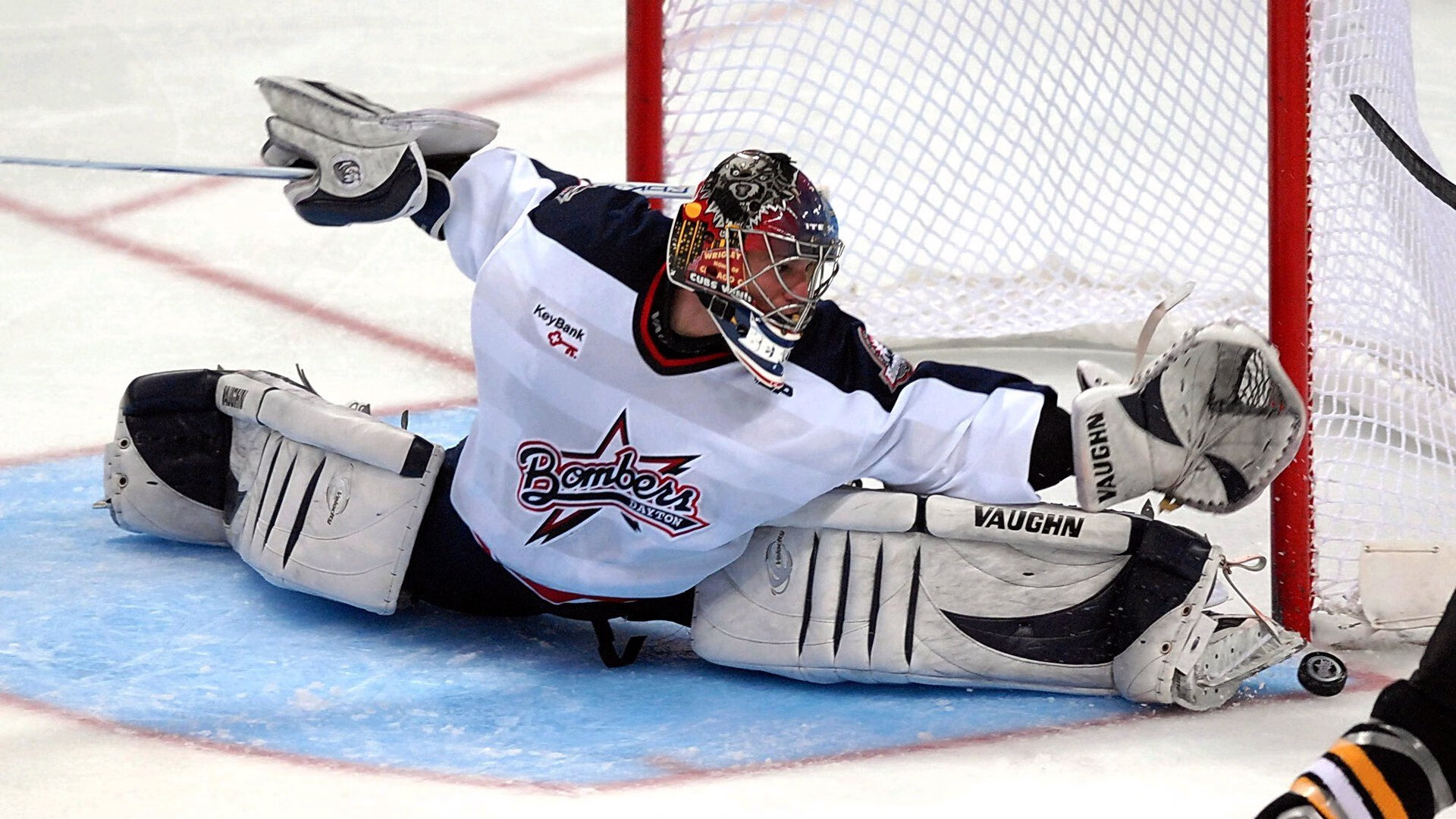 范弗利特关键时刻站出来！太阳队惊险逆转上海队