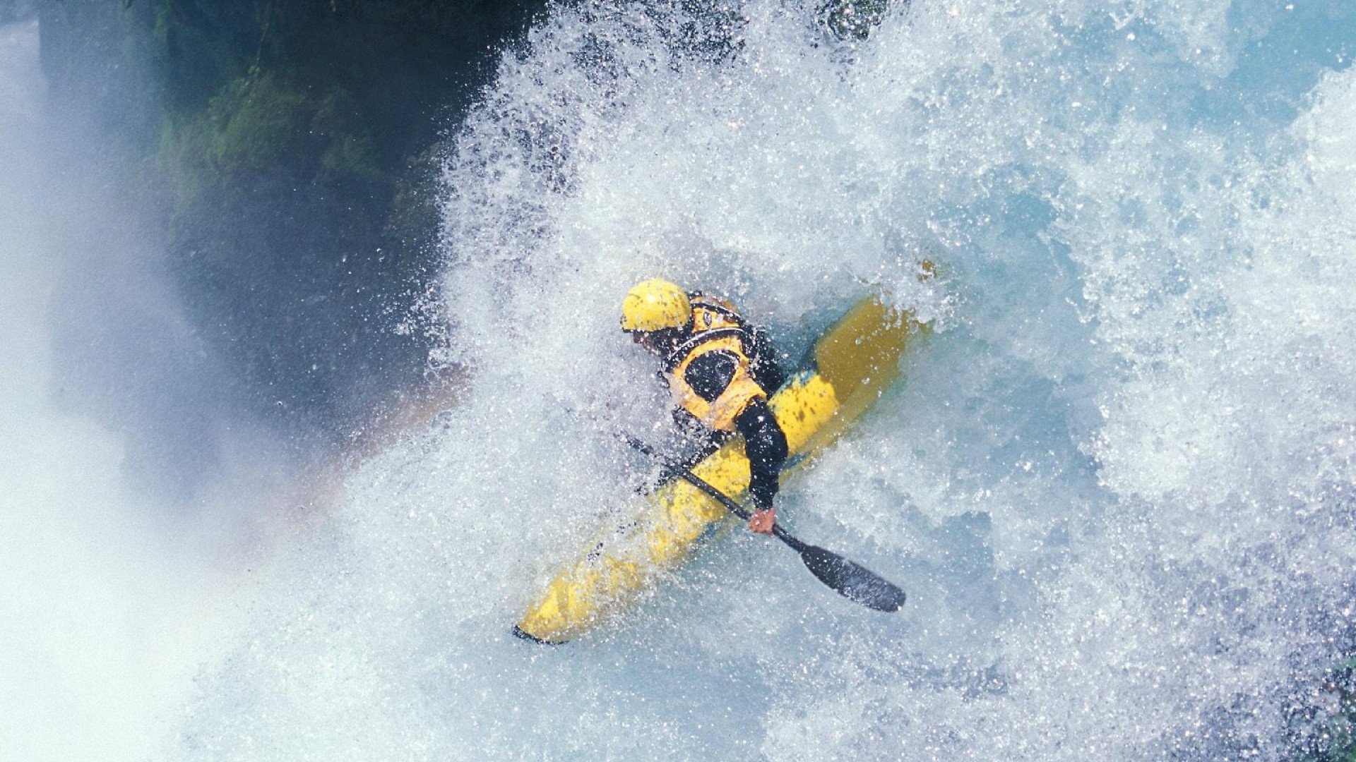 老鹰击溃黄蜂,当克莱在美加墨世界杯的赛场上接管比赛