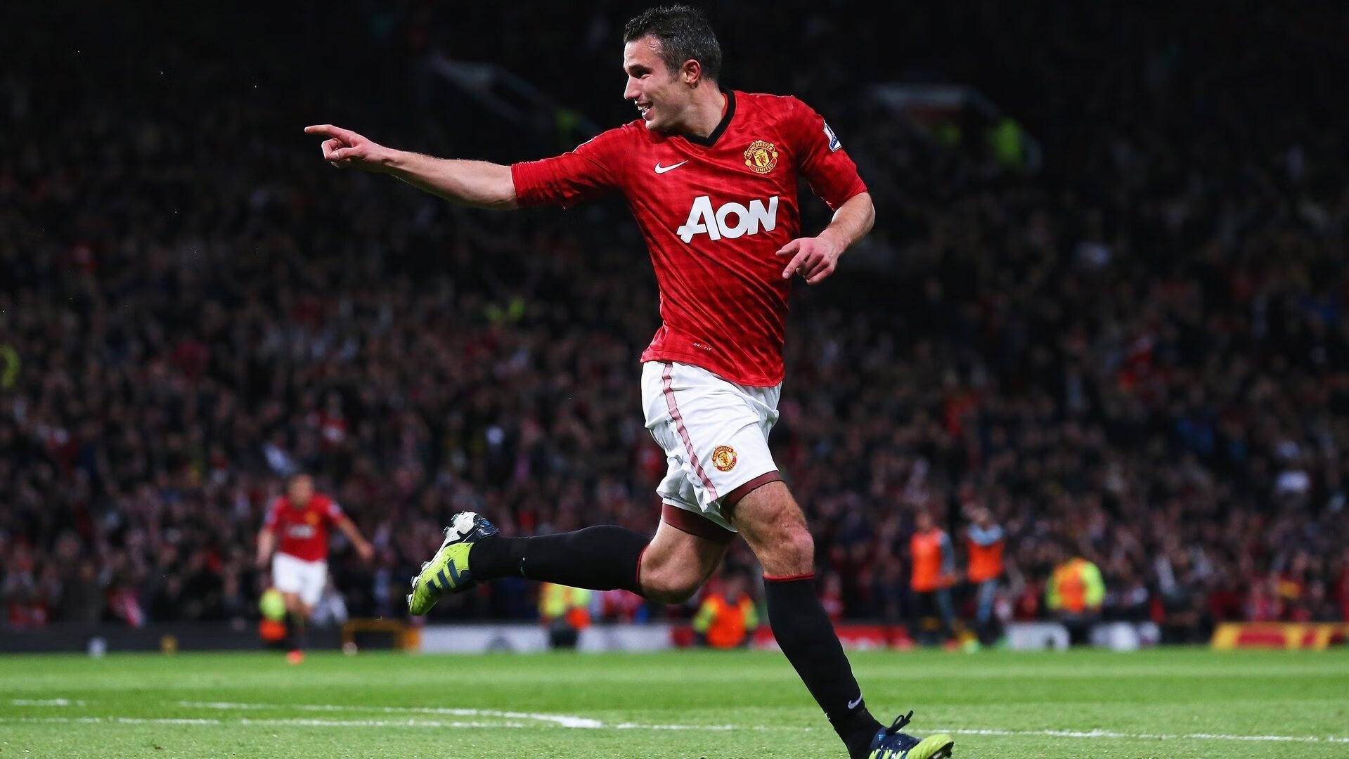 卡马文加接管德甲争冠战，一场佛罗伦萨式的翻盘启示录