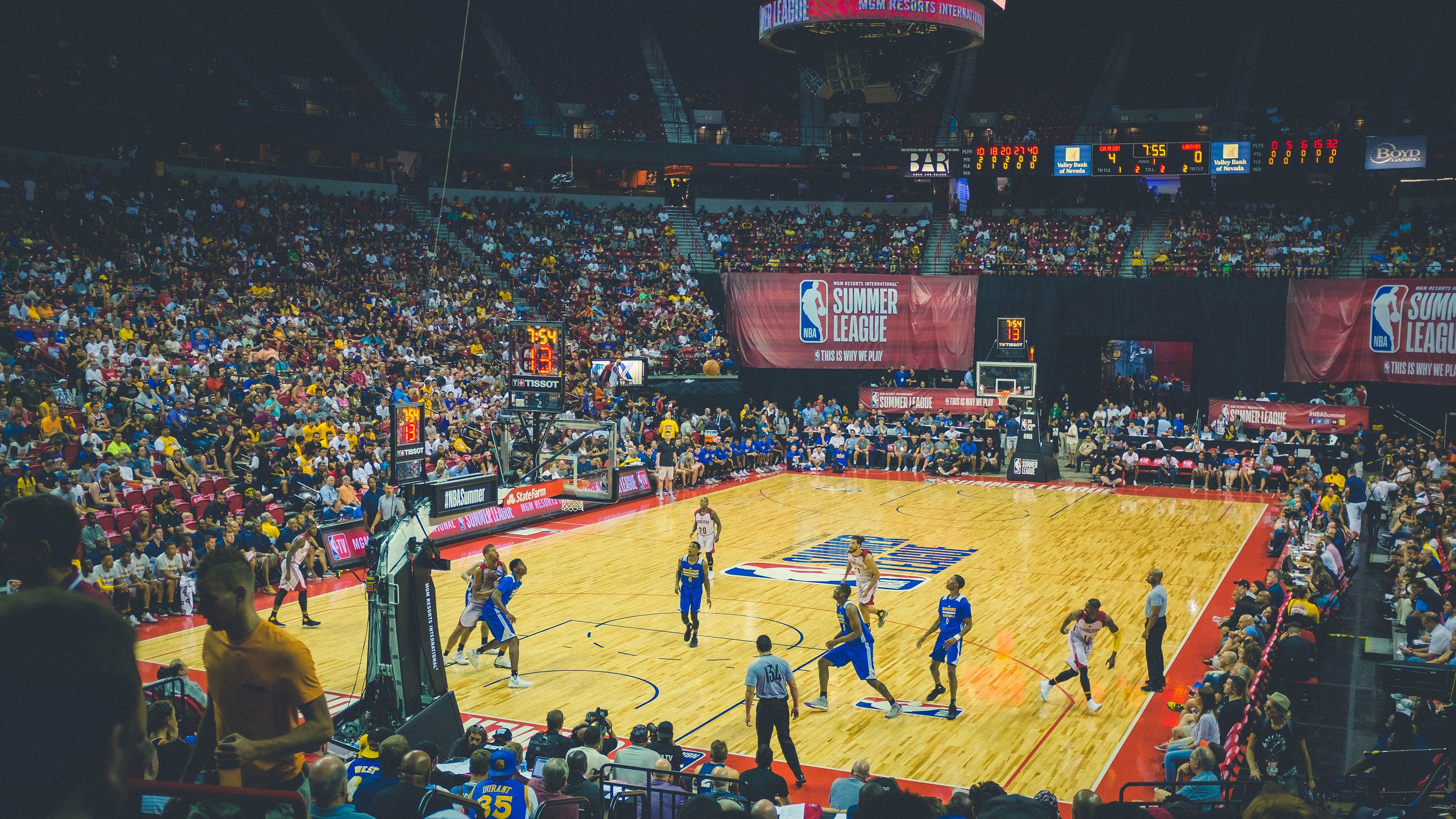 勇士爆冷湖人,伦纳德打出统治级数据,当爆冷成为常态,NBA的秩序正在被谁改写?